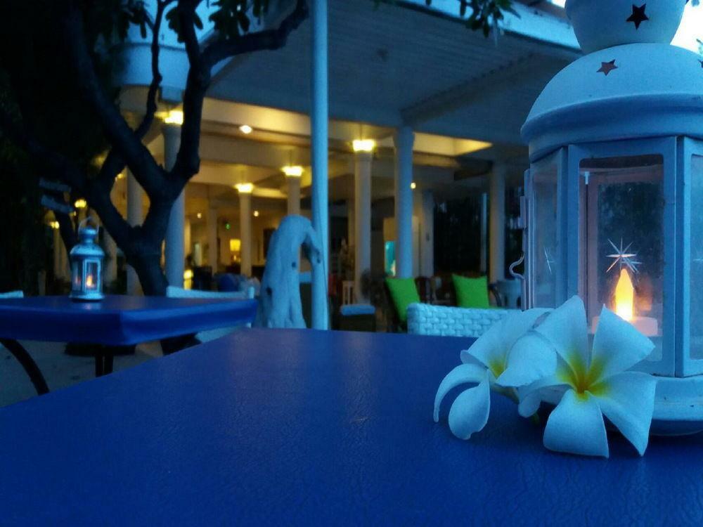 Nern Chalet Beachfront Hotel HHQ Exteriör bild
